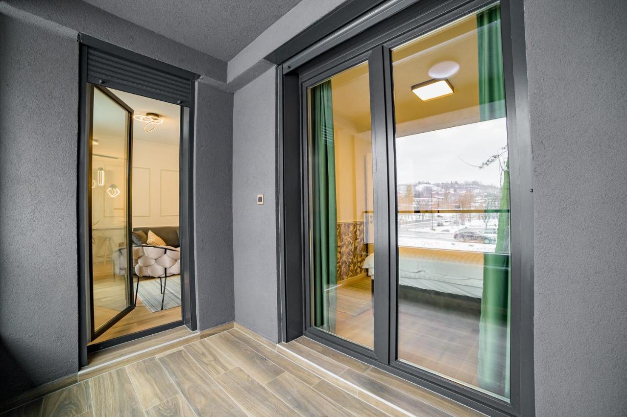 Apartman Epilux Tuzla Exterior foto